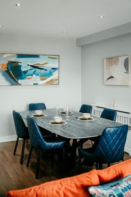 Apartment Urban Elegance: Luxury; Sleeps 6